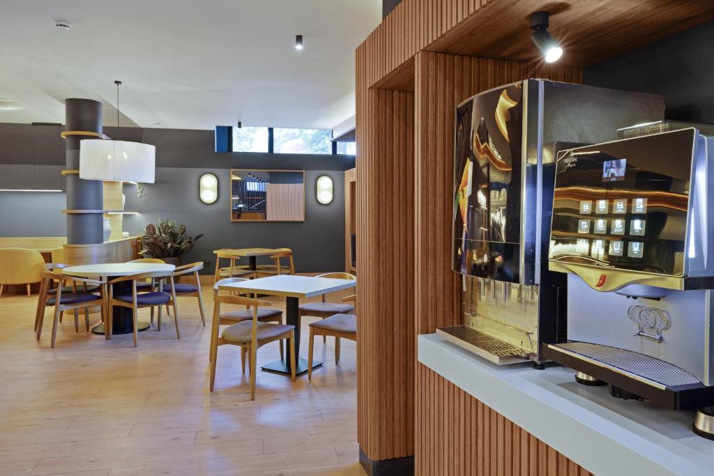 Kuchyňa alebo kuchynka v ubytovaní B&B HOTEL Málaga Centro