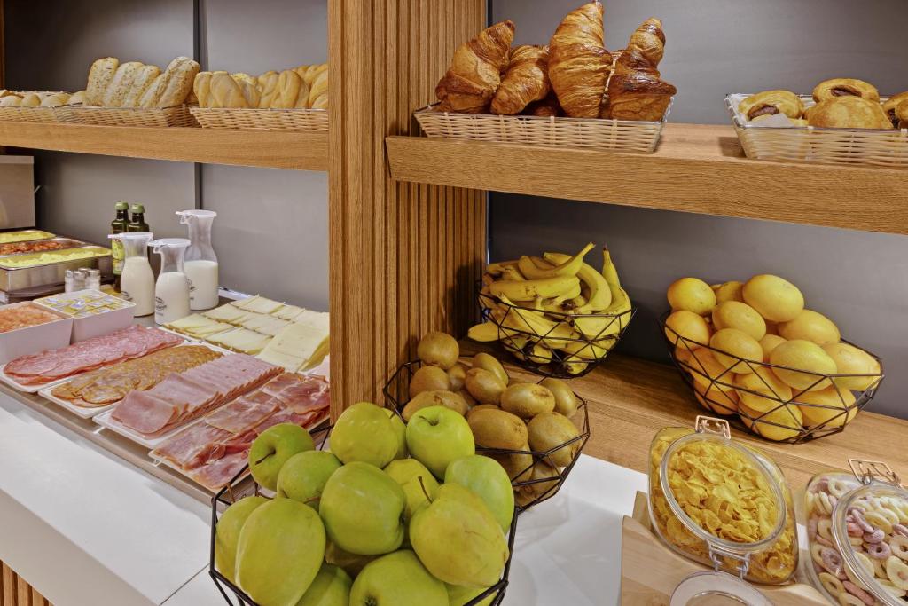 B&B HOTEL Málaga Centro - Resim 28