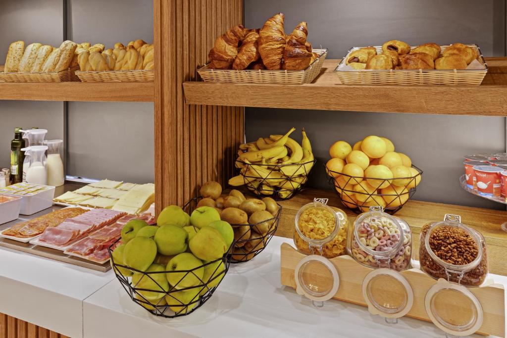 B&B HOTEL Málaga Centro - Resim 30