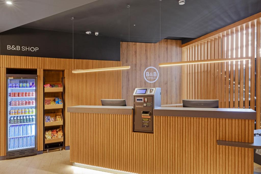 B&B HOTEL Málaga Centro - Resim 9