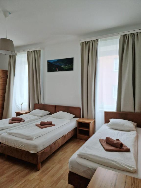Pension Jahn - Triple Room