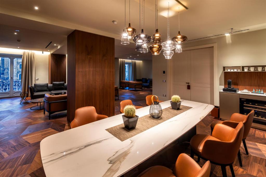 AF Duomo - Milano Luxury Suites - Resim 42