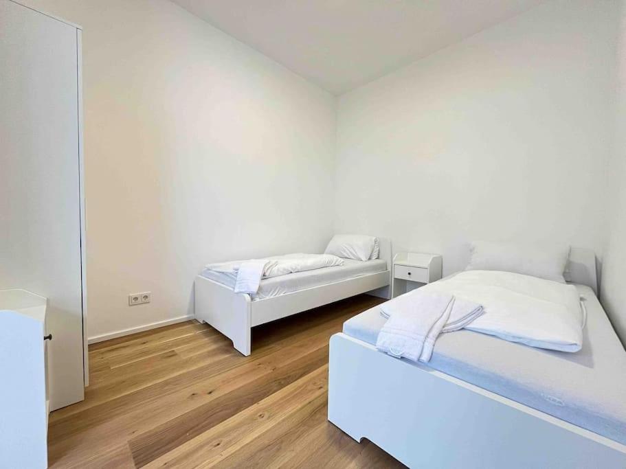 Postel nebo postele na pokoji v ubytování AM1094 - Moderne Monteurwohnung Übergangswohnung