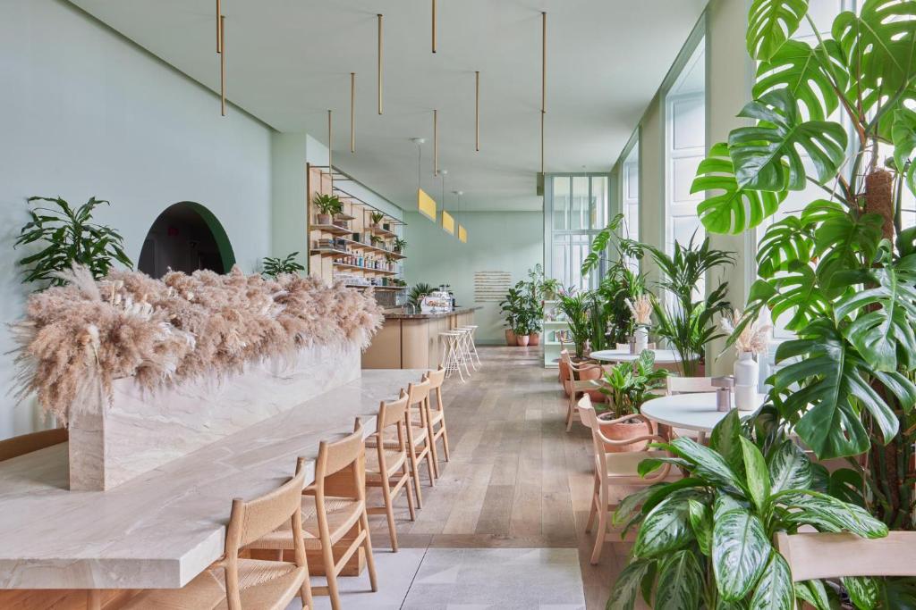 Eden Locke - Resim 4