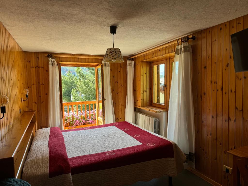 Postel nebo postele na pokoji v ubytování Hotel Ondezana