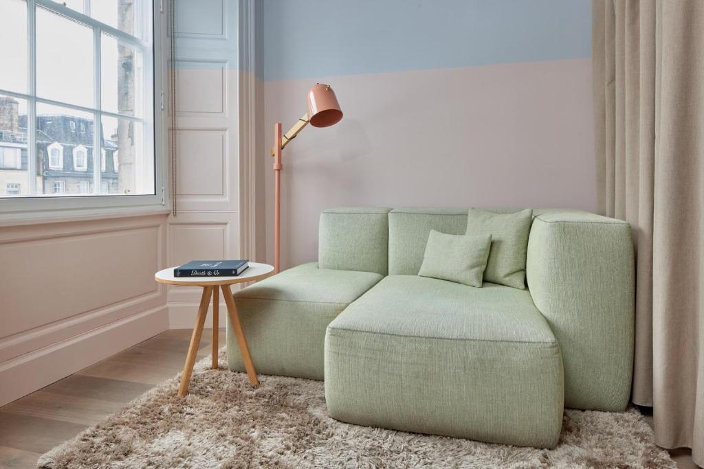 Eden Locke - Resim 35