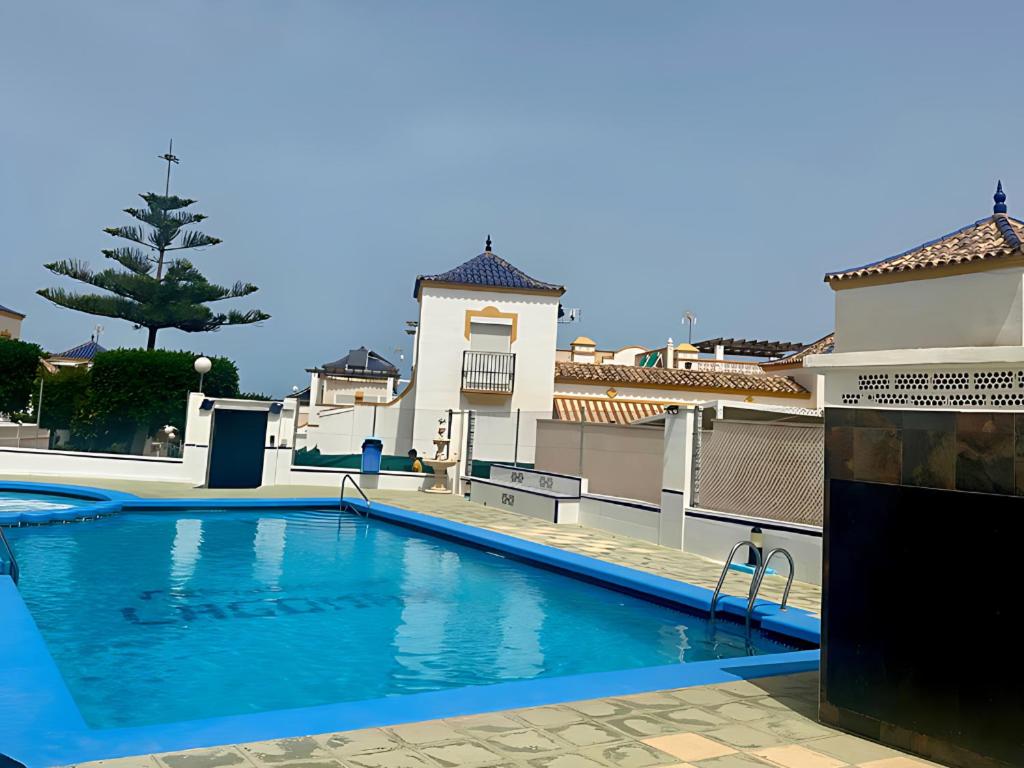 Kolam renang di atau dekat dengan Bungalow Torrevieja REF 032
