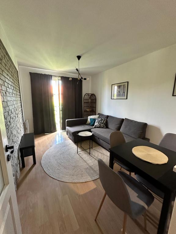 Posedenie v ubytovaní Dekoratoria Apartments