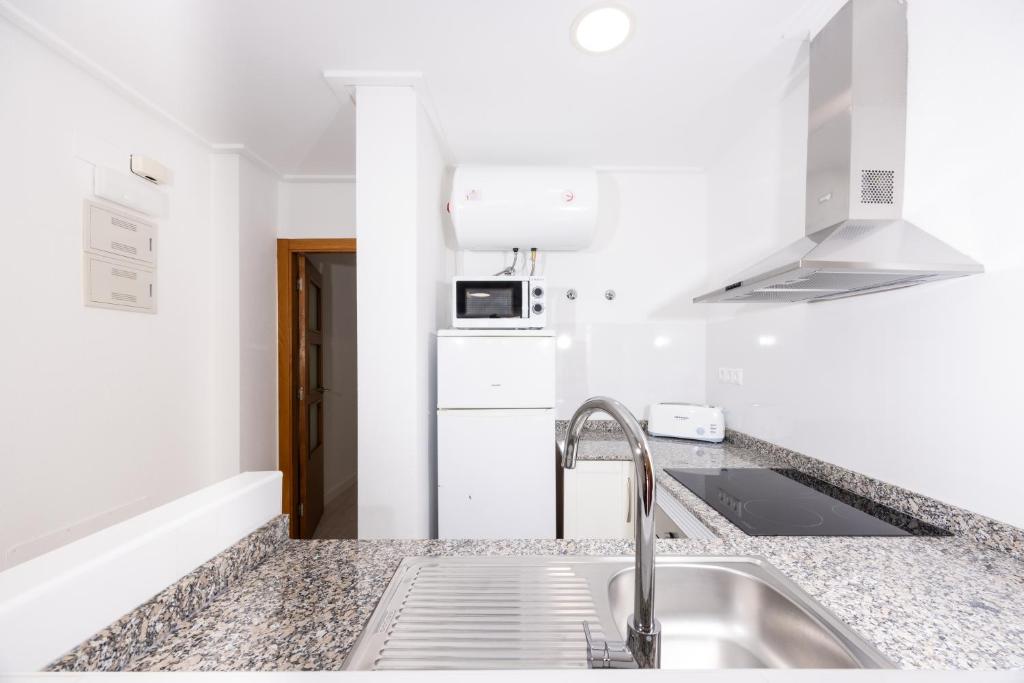 Apartamentos Marina Playa de Torrevieja by Apartamentos Torrevieja - Two-Bedroom Apartment