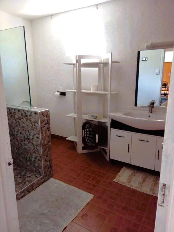 Koupelna v ubytování Chez Pepe Apartments
