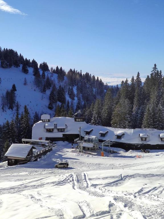Apartma v objemu gora - Krvavec v zimě