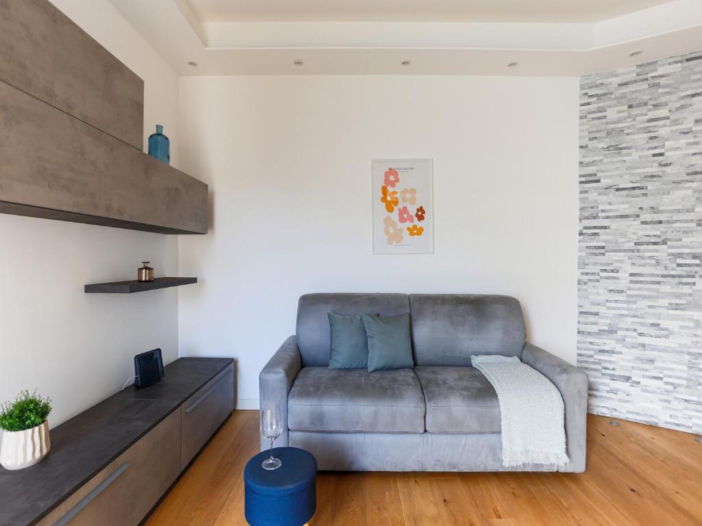 The Best Rent - Spacious two-bedroom flat near Milano Centrale