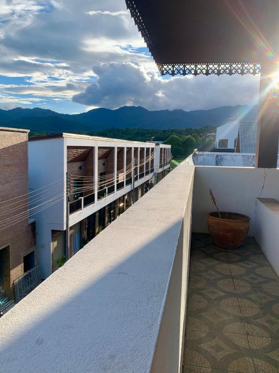 Nespecifikovaný výhled na hory nebo výhled na hory při pohledu z hotelu