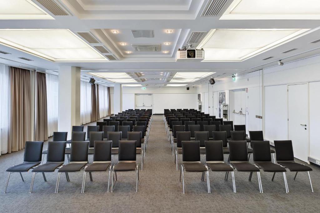 El área de trabajo o centro de convenciones de Austria Trend Hotel Europa Graz Hauptbahnhof