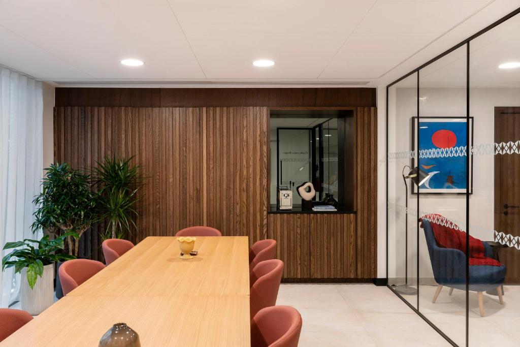 Cove Landmark Pinnacle - Resim 18