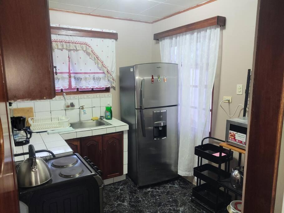 Kuchyň nebo kuchyňský kout v ubytování Sergio's House