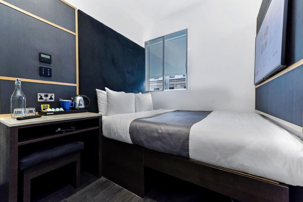 The Z Hotel Trafalgar - Resim 7