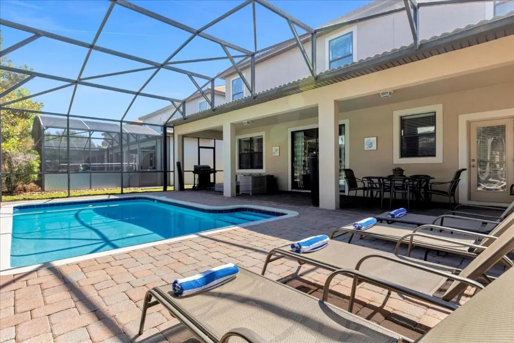 Upstay Resort Mansion w Pool Games Room and BBQ