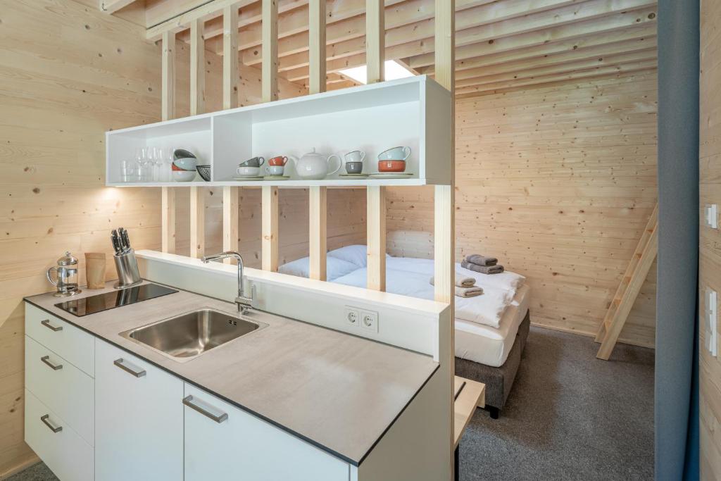 Η κουζίνα ή μικρή κουζίνα στο Apartment am Camping Dornbirn - 13 Breitenberg