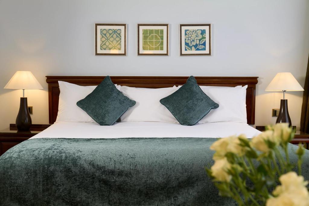 The Rembrandt - Resim 45