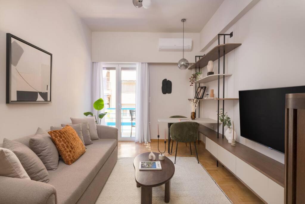 Lycabettus Modern Retreat by UPSTREET