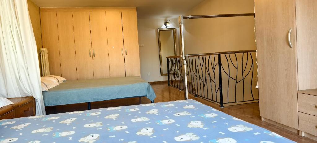 Postel nebo postele na pokoji v ubytování Chaoyang Joy City Hardcover Apartment