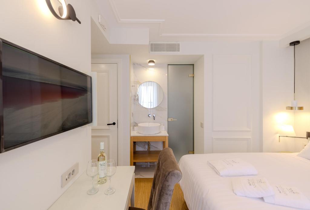 Nafplion Comfy Suites - 16