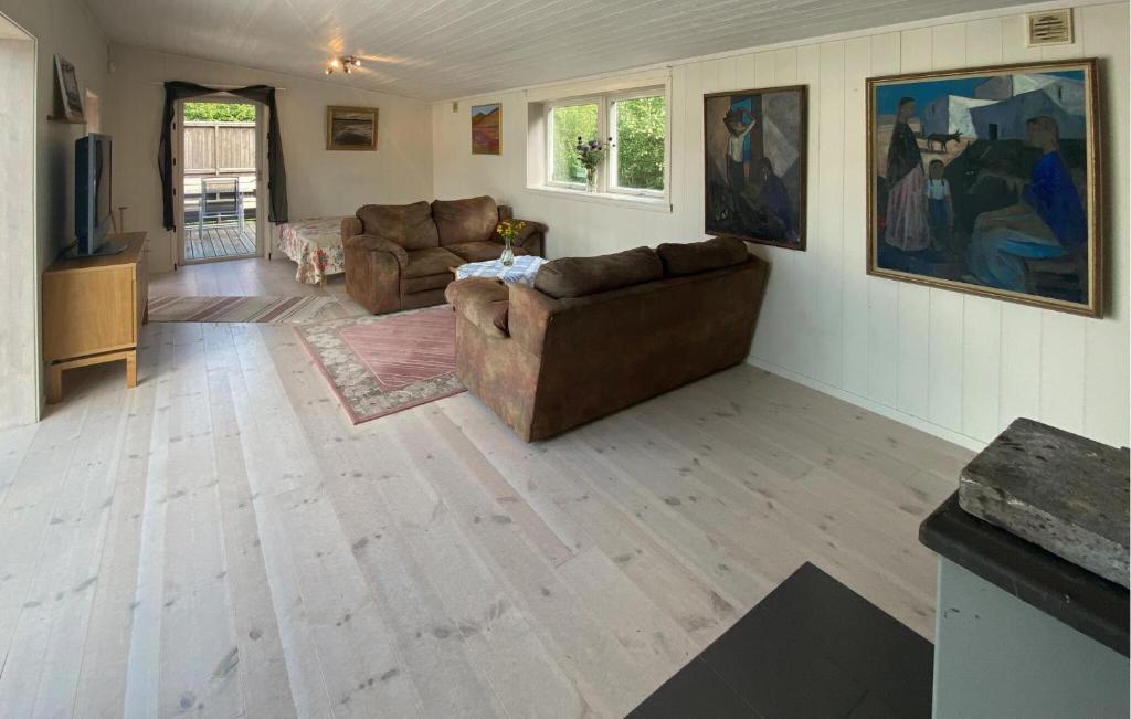 Lovely Home In Lysekil With Sauna