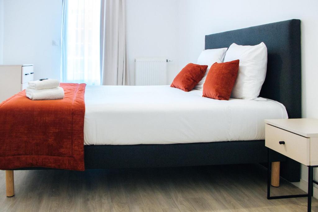 Posteľ alebo postele v izbe v ubytovaní Twenty Business Flats Lille - Bayard