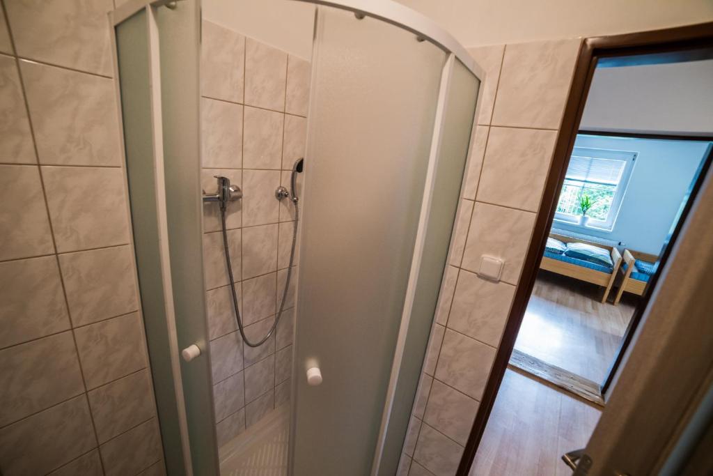 Koupelna v ubytování Apartmány Hasičárna