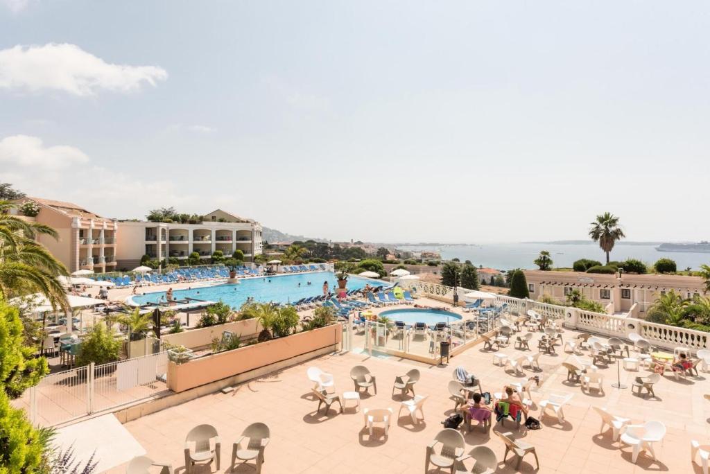 Bazén v ubytovaní Résidence Cannes Villa Francia - maeva Home - Appartement 2 pièces 5 personnes - Budget MAE-0634 alebo v jeho blízkosti