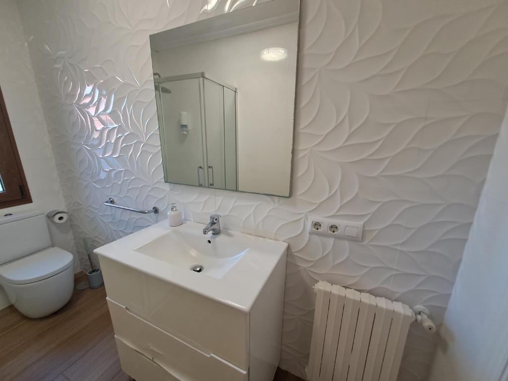 Kúpeľňa v ubytovaní apart romero garden C