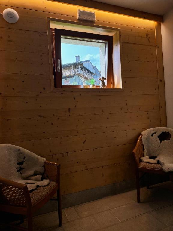 Prostor za sedenje u objektu Neider Hotel - Alpine Retreat Sauris