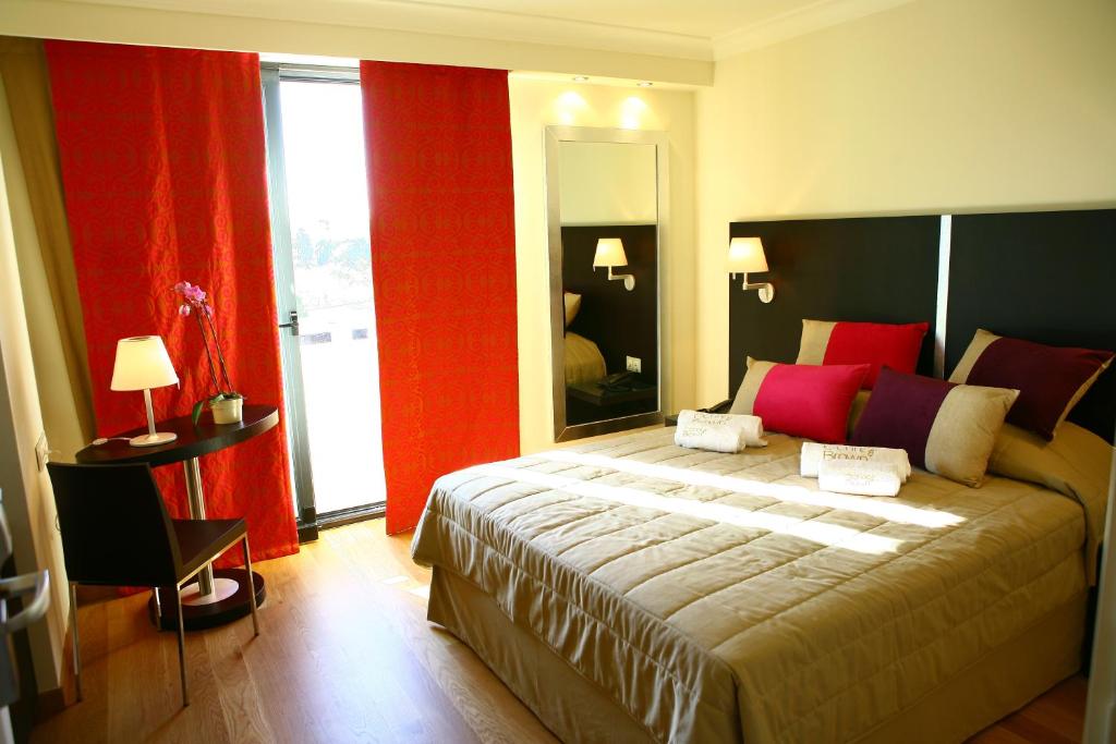 Posteľ alebo postele v izbe v ubytovaní O&B Athens Boutique Hotel