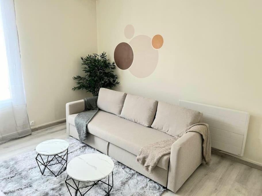 Posezení v ubytování Nid douillet au cœur de Sens