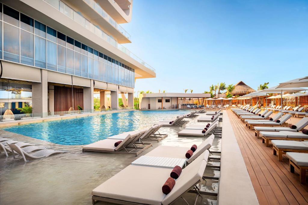 Hyatt Vivid Grand Island Cancun-All Inclusive Adults Only photo