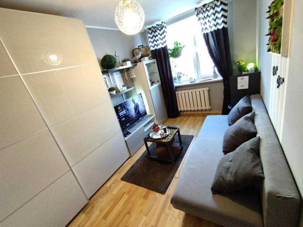 Niewielki pokój dla jednej osoby lub pary. - 10