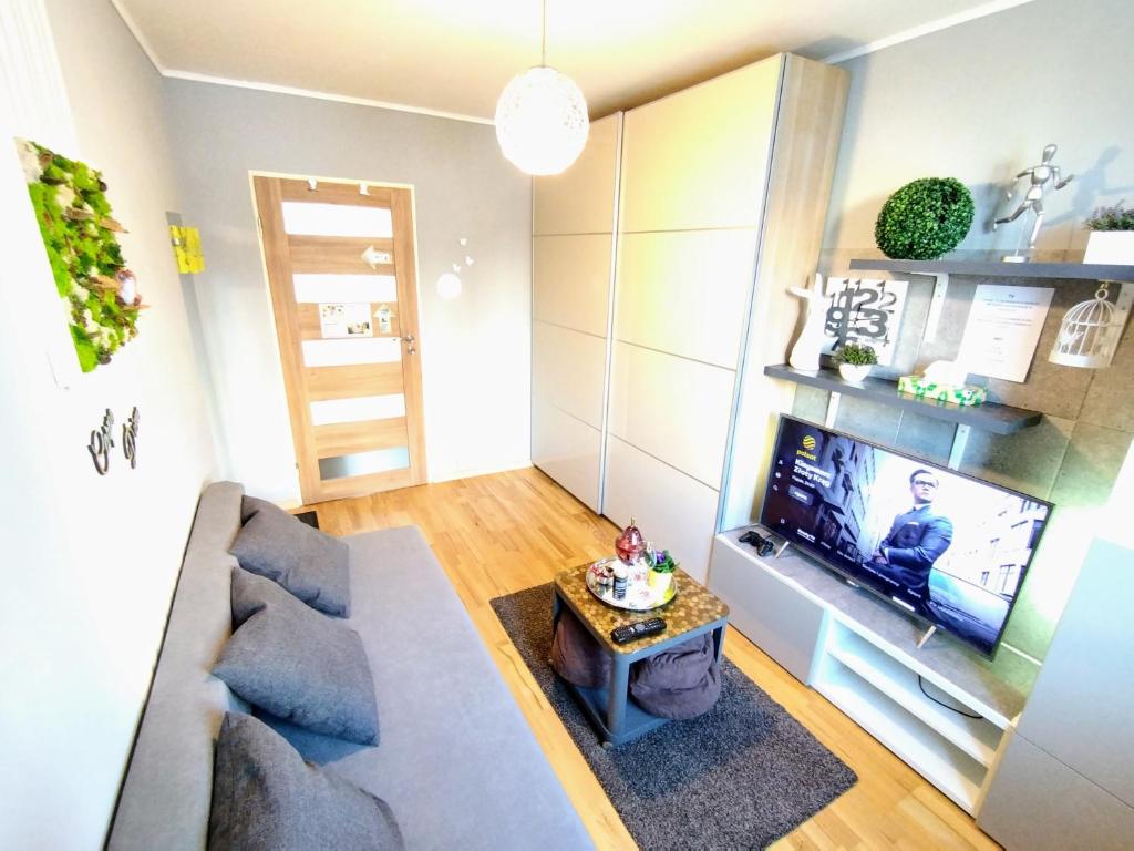 Niewielki pokój dla jednej osoby lub pary. - 11