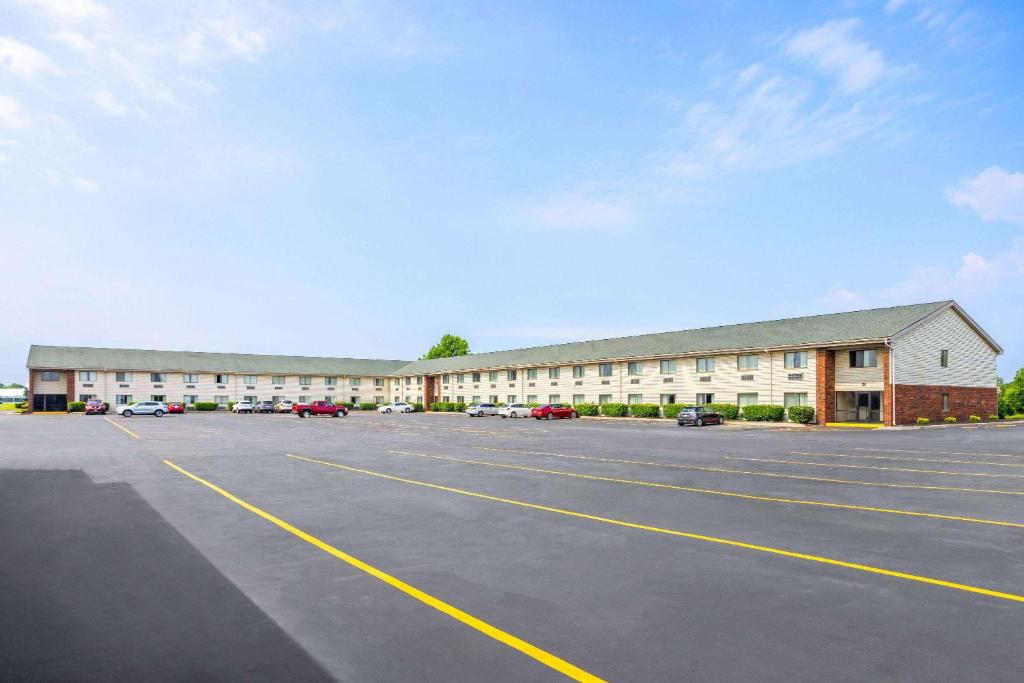 Super 8 by Wyndham Henrietta/Rochester Area, Henrietta (updated 