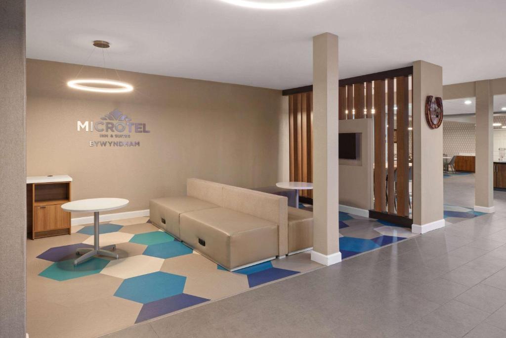 Posezení v ubytování Microtel Inn & Suites by Wyndham Buda Austin South