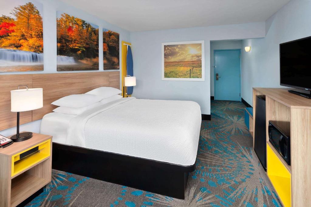 Days Inn & Suites by Wyndham Siler City - Kamer Met Queensize Bed - Diervriendelijk/Rookvrij