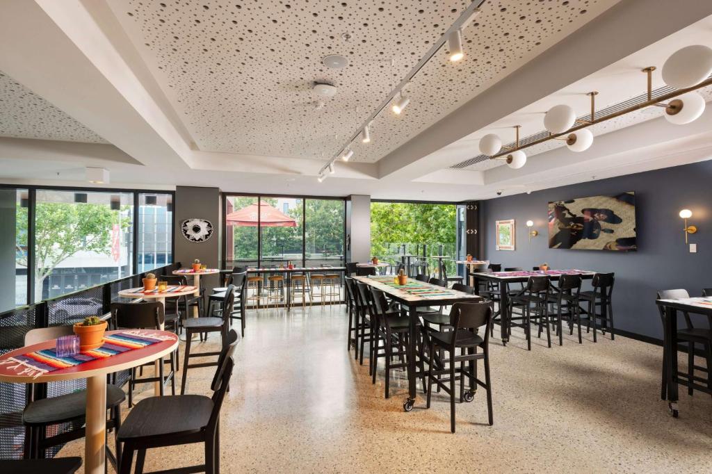 Restaurace v ubytování TRYP Adelaide by Wyndham