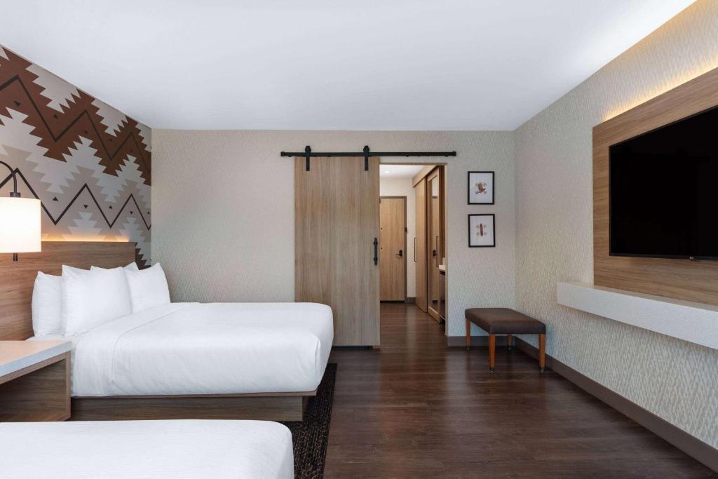 Wyndham Garden Redwood Valley - Ukiah photo