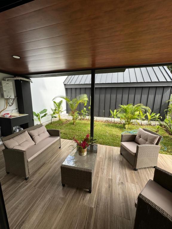 Posezení v ubytování Alma Vida Lofts