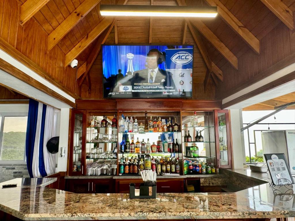 Lounge nebo bar v ubytování Hospitality Expert BTS 8 - Pool Beach & Bar
