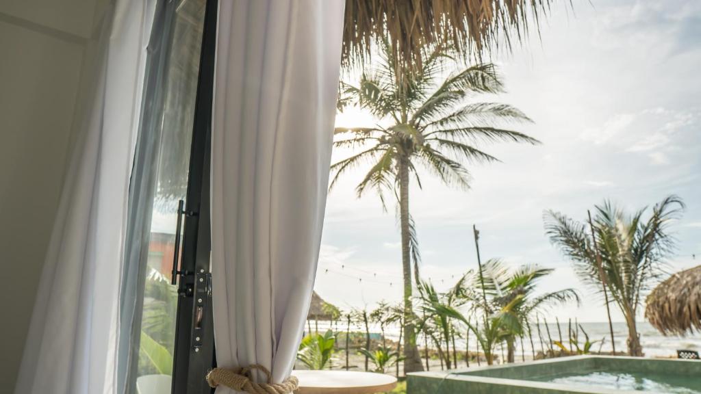 Bazén v ubytování Cosamui Beach House nebo v jeho okolí