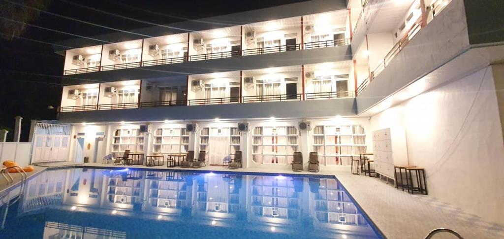 Bazén v ubytování Grand Tamaro Hotel nebo v jeho okolí
