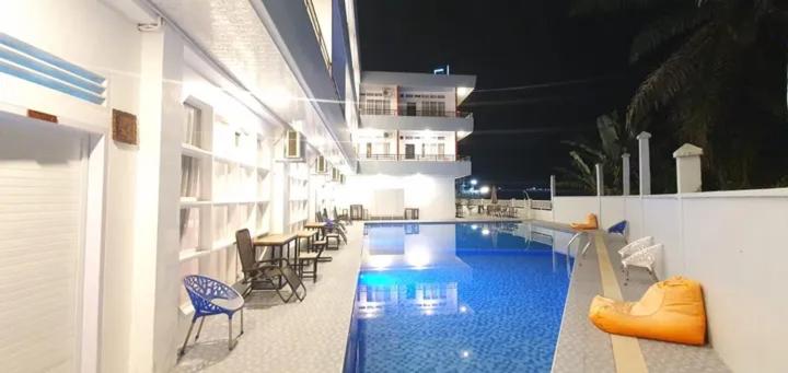 Bazén v ubytování Grand Tamaro Hotel nebo v jeho okolí