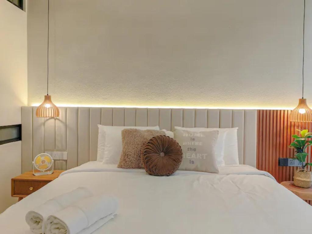 Scarletz Suites by Stevvy KL Home Stay - Deluxe King Studio