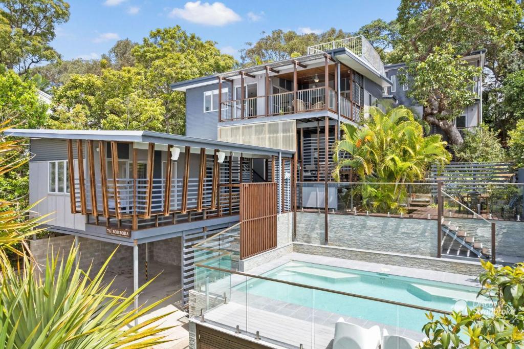 Swimmingpoolen hos eller tæt på Bombora 4 Bedroom By Discover Stradbroke